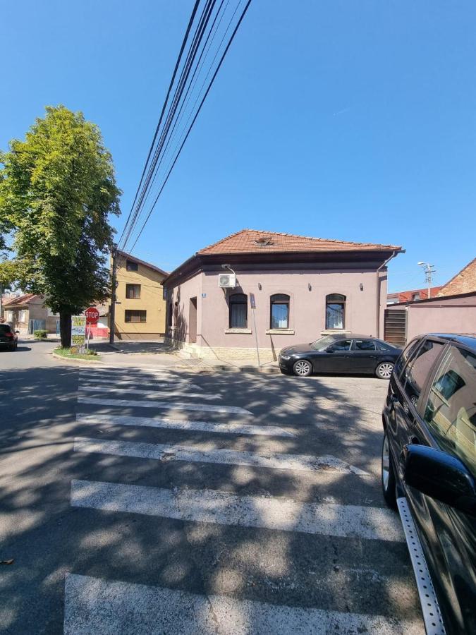 Laci Lak Oradea Exteriör bild